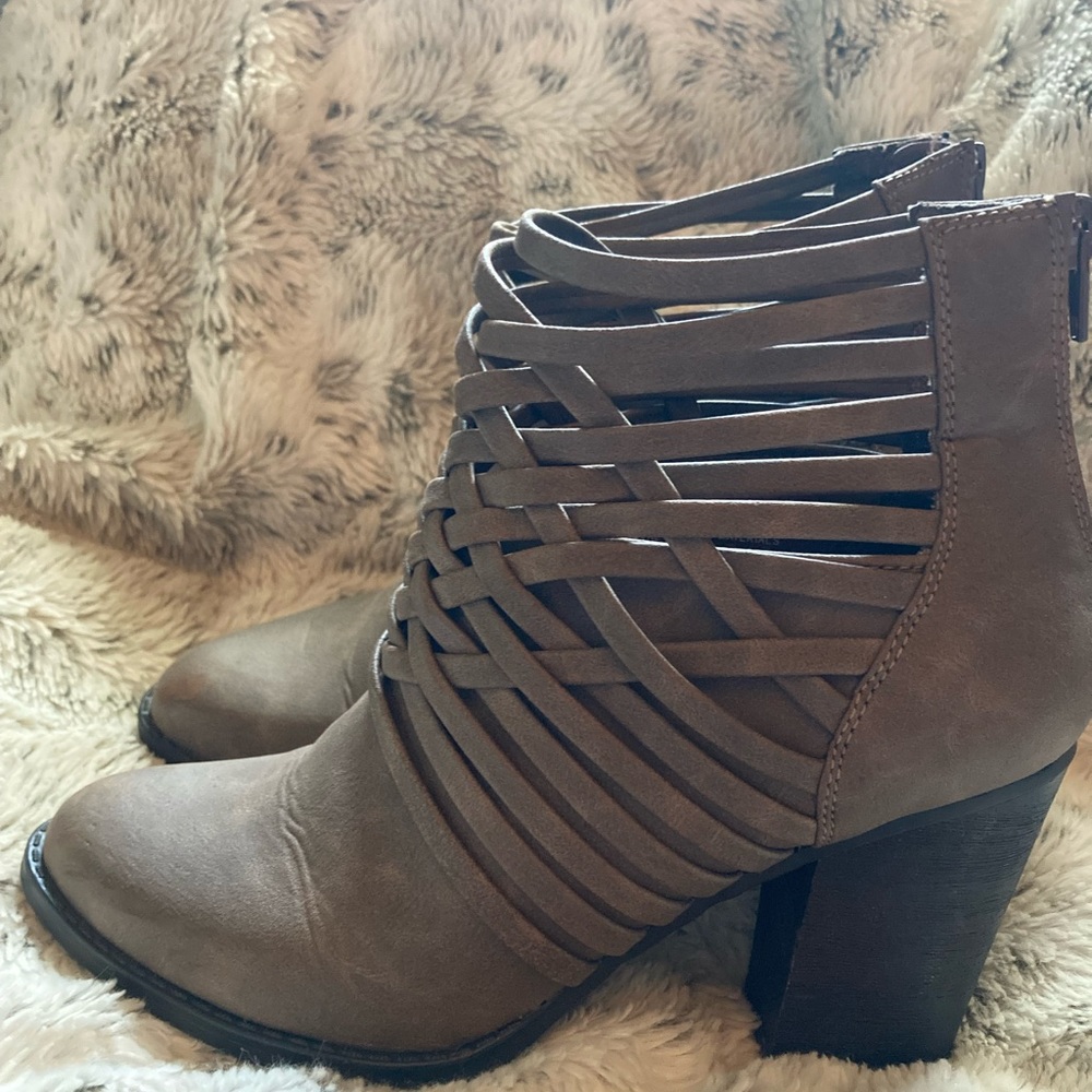 Tan strappy booties. Size 7 1/2.